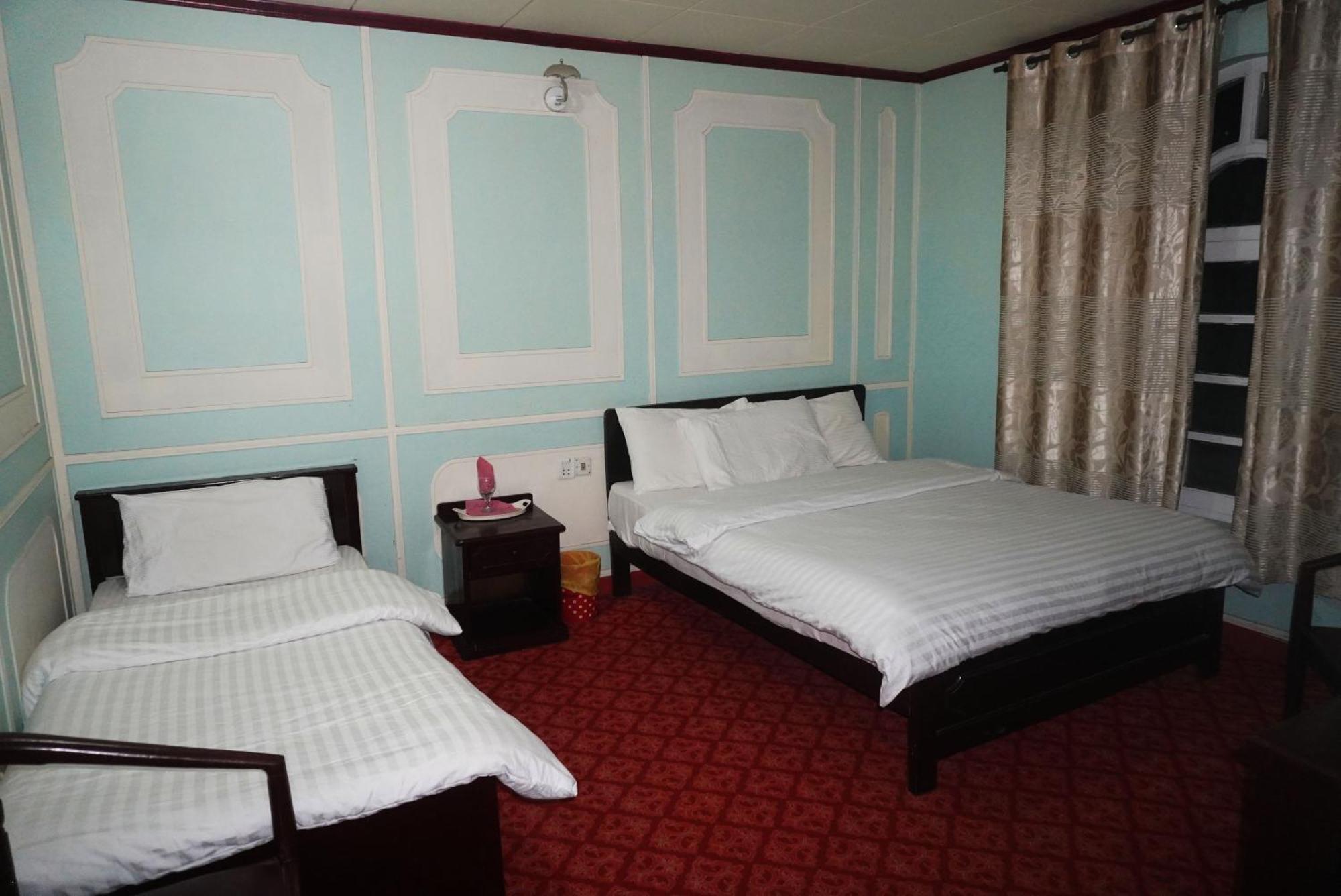 Hotel Dewanekhas Skardu Ngoại thất bức ảnh