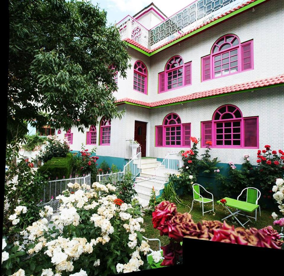 Hotel Dewanekhas Skardu Ngoại thất bức ảnh