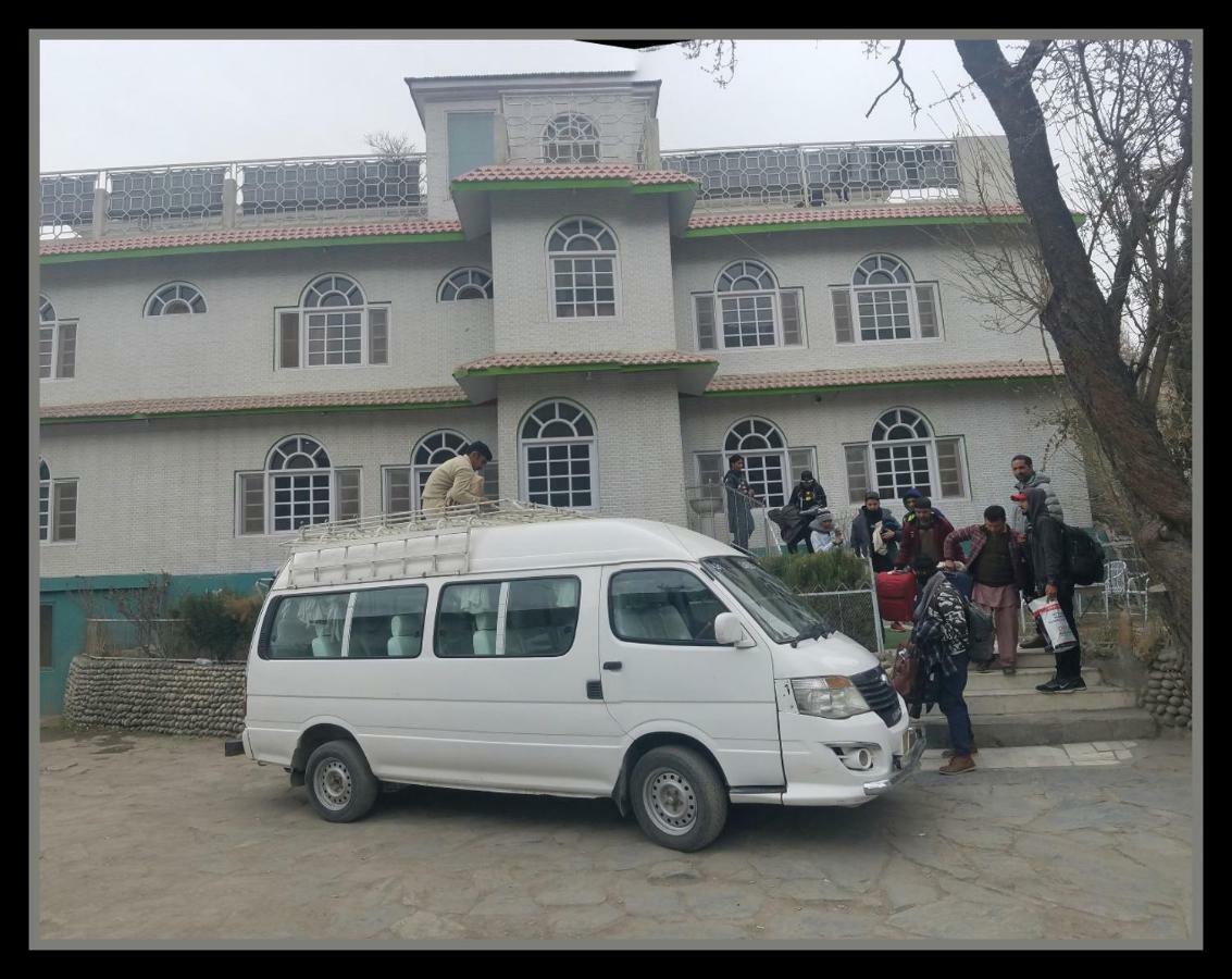 Hotel Dewanekhas Skardu Ngoại thất bức ảnh
