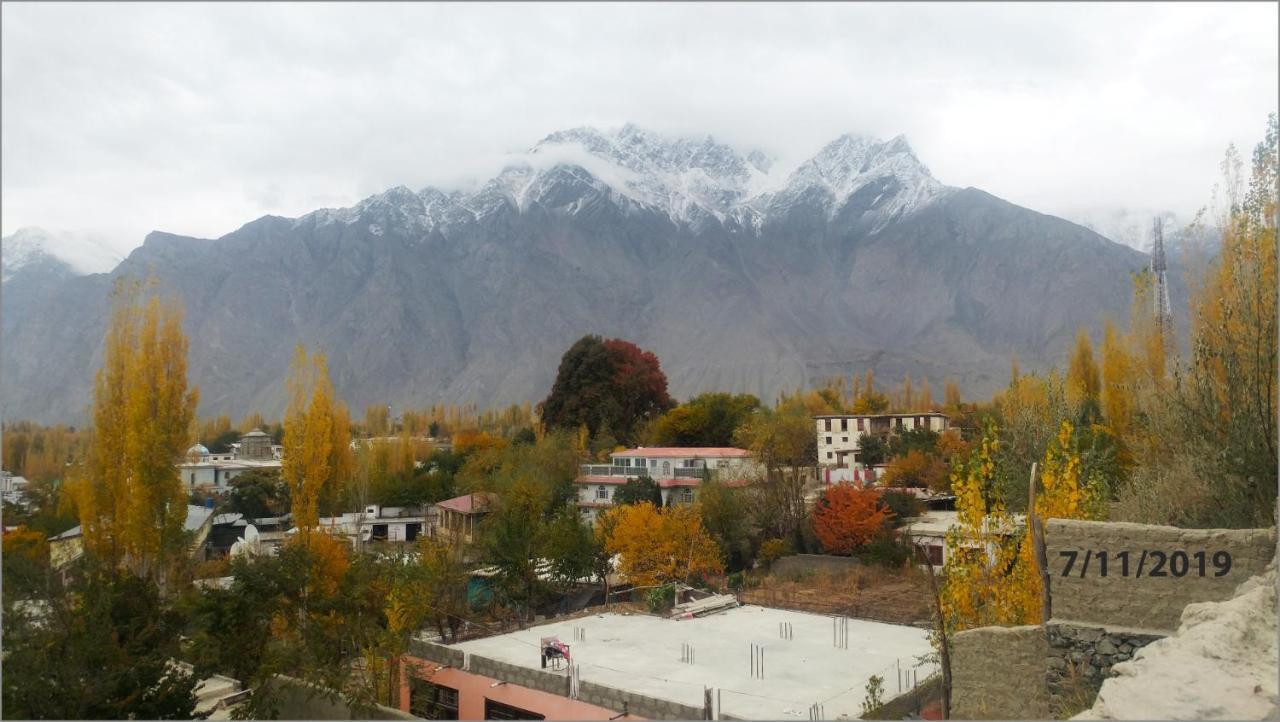 Hotel Dewanekhas Skardu Ngoại thất bức ảnh