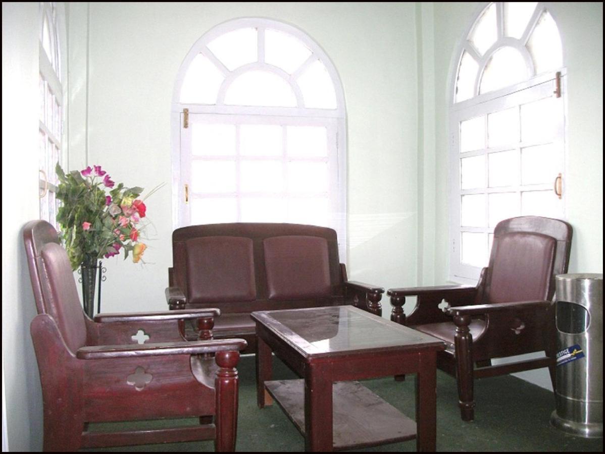 Hotel Dewanekhas Skardu Ngoại thất bức ảnh